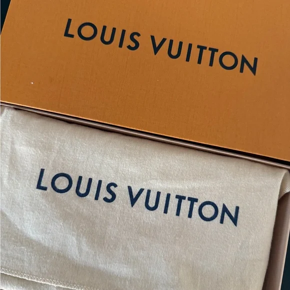 Louis Vuitton Monogram Cream Wristlet - Picture 11 of 13